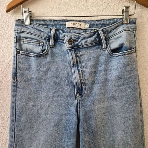 Hidden Los Angeles Jeans w/ Unique Asymmetrical Zipper & button fly Must Have! - Picture 2 of 7